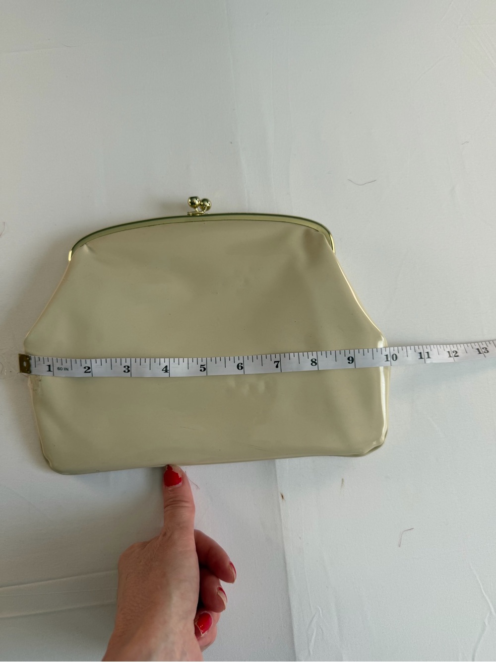 Vintage Ingber Classic Cream Patent Kiss-Lock Wristlet Clutch - Picture 5 of 8